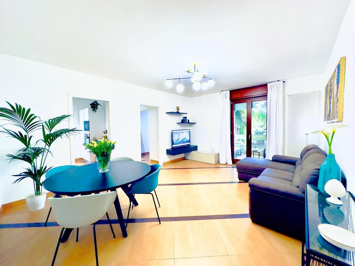 Salento Sweet Home - Obelisco Luxury Apartment Lecce Esterno foto