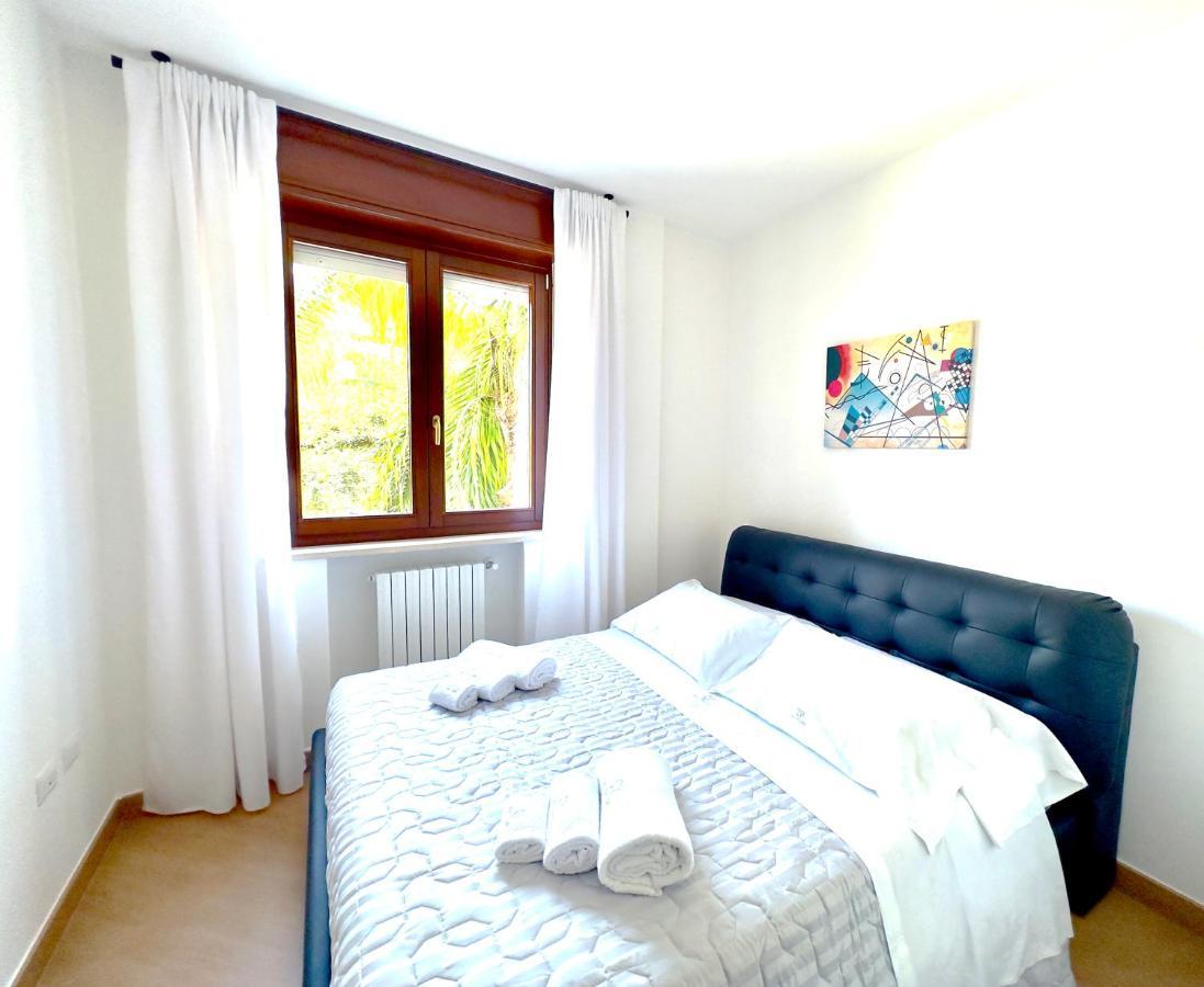 Salento Sweet Home - Obelisco Luxury Apartment Lecce Esterno foto